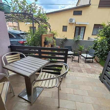 Apartman Lana Medulin Exterior foto